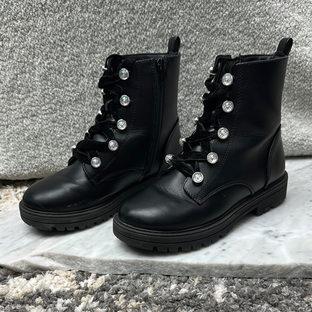 Art Class Kid’s Black Zip & Lace Boots with Crystal Accents. Sz. 2